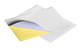 Usos creativos y ventajas prácticas del papel autoadhesivo en la vida cotidiana y los proyectos de bricolaje